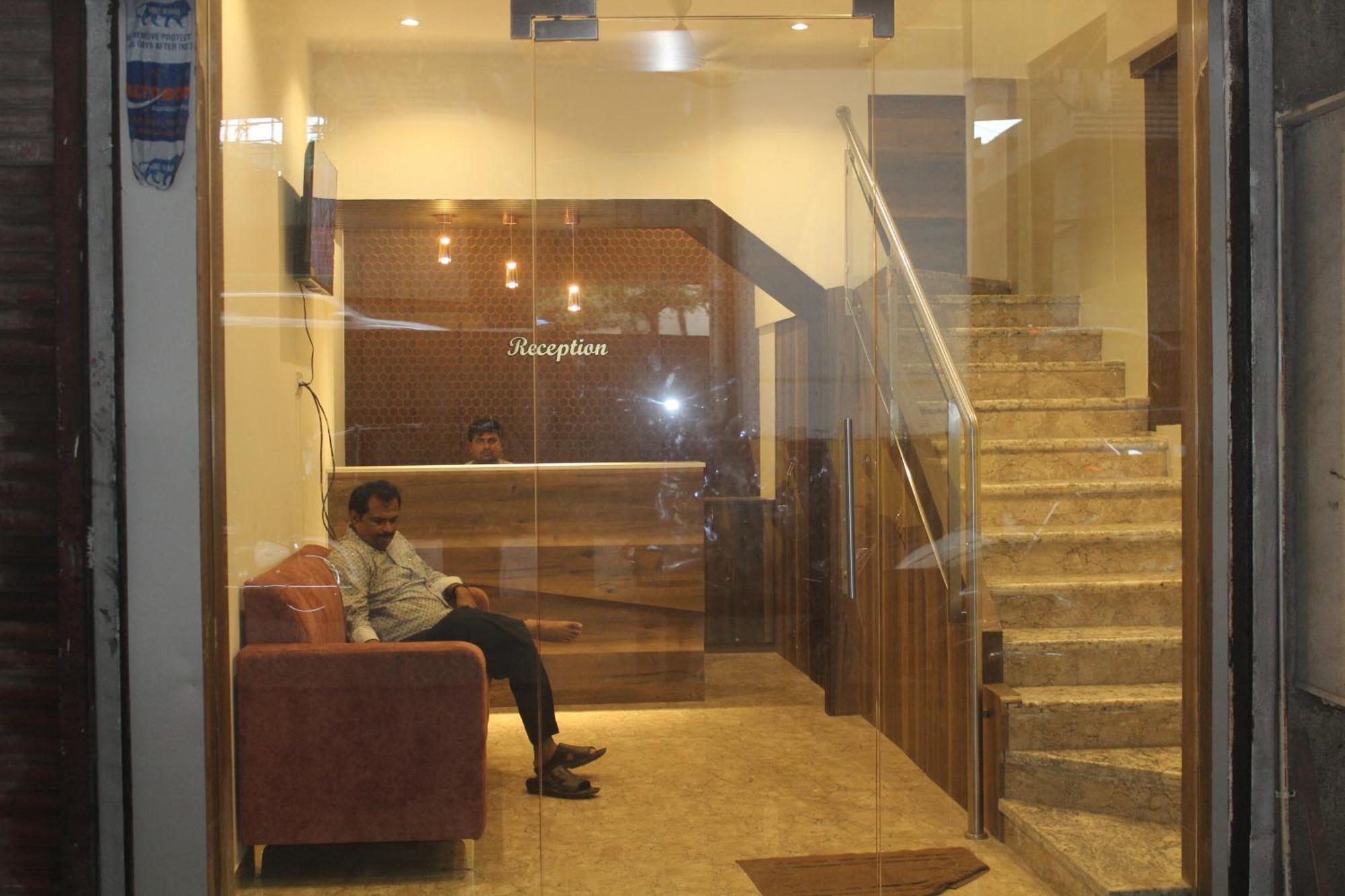 Hotel Metro Inn مومباي المظهر الخارجي الصورة
